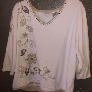 3/4 sleeve woman's shirt